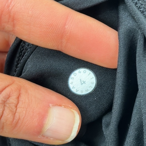 Lululemon Play Off The Pleats Skirt *13" Black - Picture 4 of 5